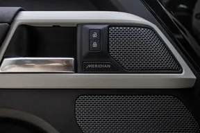 Land Rover Defender 110 2022