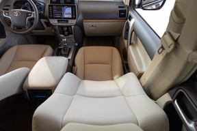 Toyota Land Cruiser Prado 2023