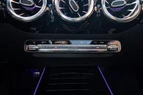 Mercedes-Benz GLA 200 2021