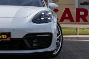 Porsche Panamera 2022