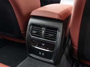 BMW 3 Series 320 2025