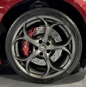 Alfa Romeo Giulia Quadrifoglio 2021