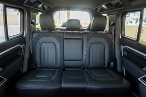 Land Rover Defender 110 2021