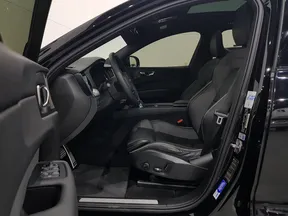 Volvo XC60 2022