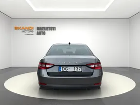 Škoda Superb 2022