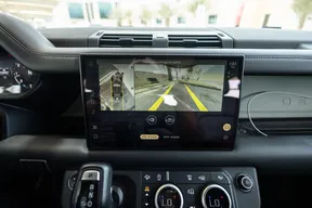 Land Rover Defender 110 2023