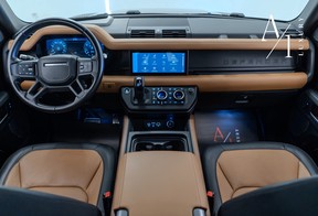 Land Rover Defender 2021