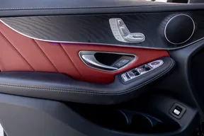 Mercedes-Benz GLC 300 2023