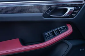 Porsche Macan S 2024