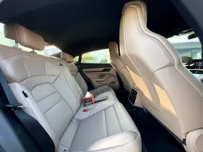 Porsche Taycan 2022