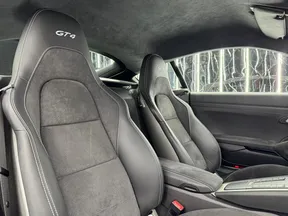 Porsche Cayman 718 GT4 2020