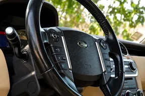 Land Rover LR4 2015