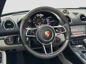 Porsche Boxster 718 2024