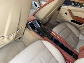 Porsche Panamera 4S 2011