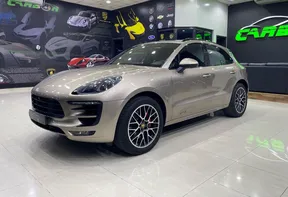 Porsche Macan GTS 2017