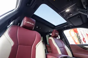 Lexus LX 700h 2025