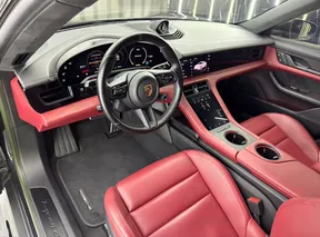 Porsche Taycan GTS 2023