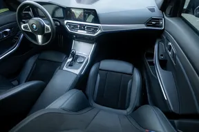 BMW 3 Series 330 2021