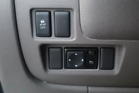 Nissan Sunny 2023