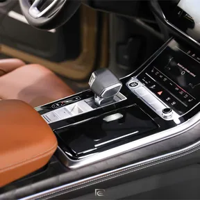 Audi Q8 2025