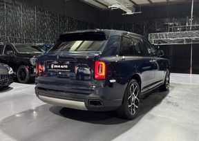 Rolls-Royce Cullinan Black Badge 2021