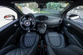 Abarth 695 2024