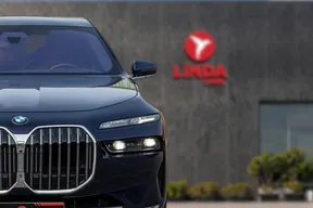 BMW 7 Series 740 2023