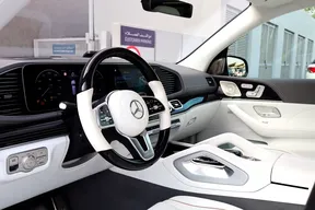 Mercedes-Benz Maybach GLS 600 2025