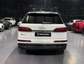 Audi SQ7 2024
