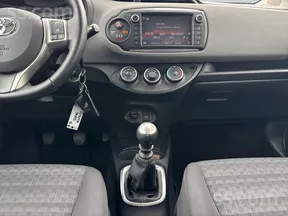 Toyota Yaris 2016