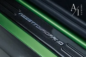 Ferrari SF90 Stradale 2021