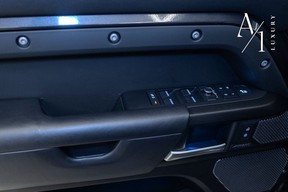 Land Rover Defender 110 2023