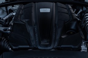 Porsche Macan S 2024