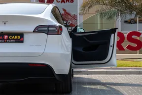 Tesla Model Y Long Range 2024