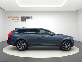 Volvo V90 Cross Country 2020