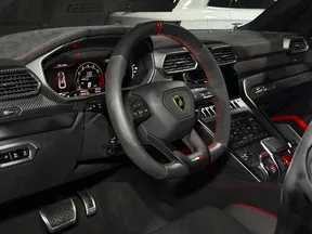 Lamborghini Urus 2024
