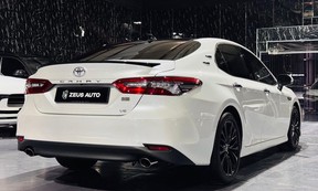 Toyota Camry 2024