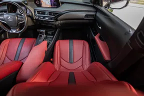 Lexus UX 200 2022
