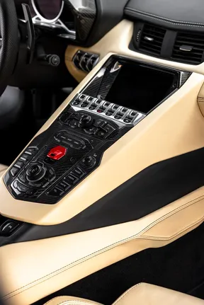 Lamborghini Aventador 2015