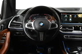 BMW X7 40 2022