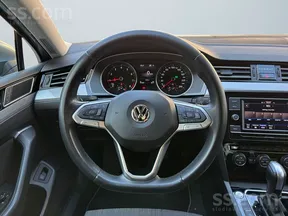 Volkswagen Passat 2021