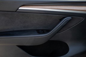 Tesla Model Y Standard Range 2023