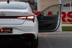 Hyundai Elantra / Avante 2023