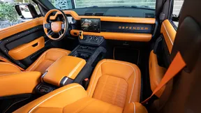 Land Rover Defender 110 2023