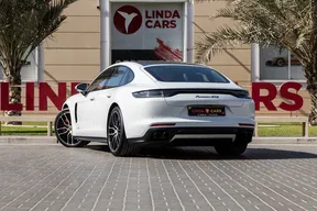 Porsche Panamera GTS 2022