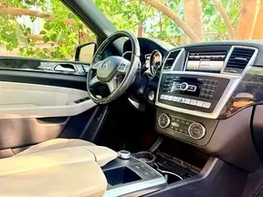 Mercedes-Benz M-Class 500 2013