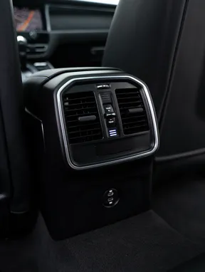 Porsche Macan 2023