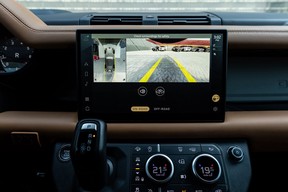 Land Rover Defender 110 2024