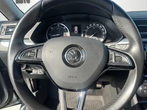 Škoda Superb Combi 2016