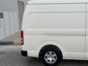 Toyota HiAce 2021